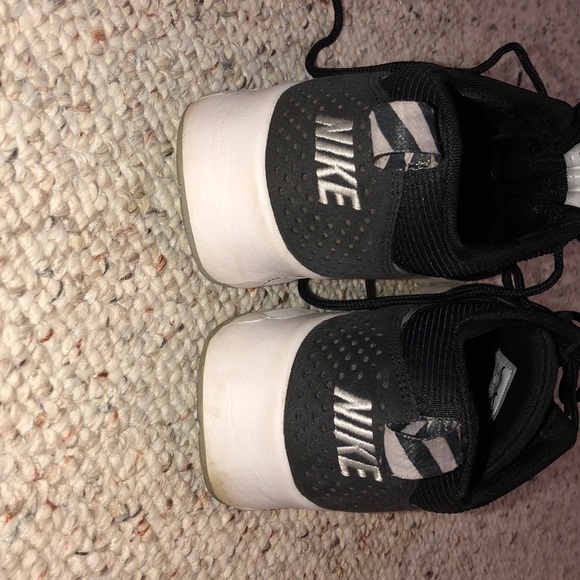 Women’s Nike Air Max Thea - Picture 5 of 5